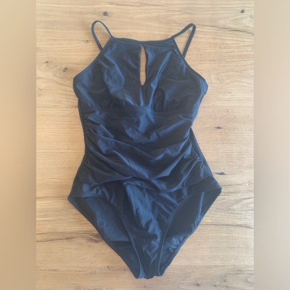 Ellen Tracy Other - Ellen Tracy Halter Keyhole One Piece Swimsuit Black Women’s 14 Preloved